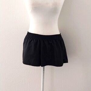 Reebok Women's. SPEEDWUCK Lined 2" Inseam Running Shortts size Small